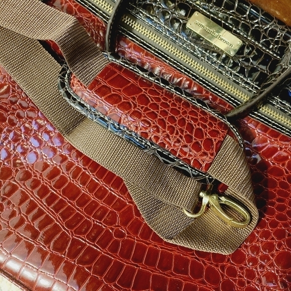 Samantha Brown | Red Faux Leather Crocodile Print Travel Bag (One Size) - Picture 15 of 16